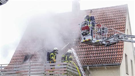 Dachstuhlbrand Wohnung In Bielefeld In Flammen Mit Video Nw De