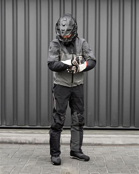 Scorpion Adf Air Solid Motorhelm Biker Outfit