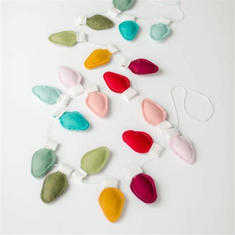 Felt Christmas bulb garland – oh yay studio