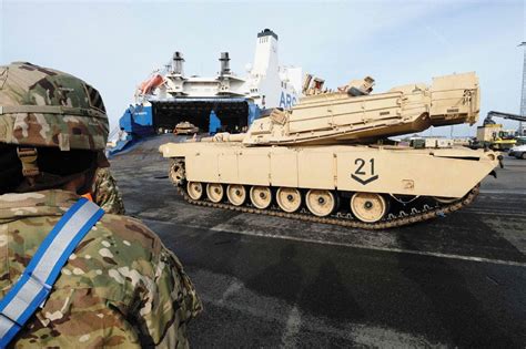 Байден объявил о передаче Украине танков Abrams официальное заявление