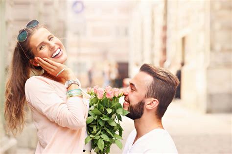 6 Ways To Reconnect With Your Husband When You Feel Emotionally