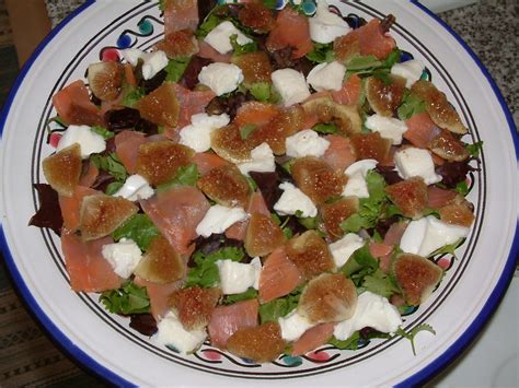 Teoria da cor Salada de salmão fumado figo e mozzarella