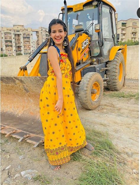 Ashima Saxena Hd Images Hot Pics Photos Artofit