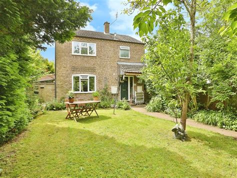 3 Bed Detached House For Sale In Lovell Gardens Watton Thetford Ip25