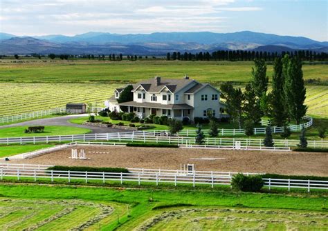 12+ Houses with horse stables for sale near me ideas | horsestable