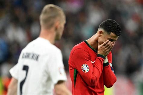 Cristiano Ronaldo Lloró En La Eurocopa Pide Perdón Y Así Festeja La Sufrida Clasificación De