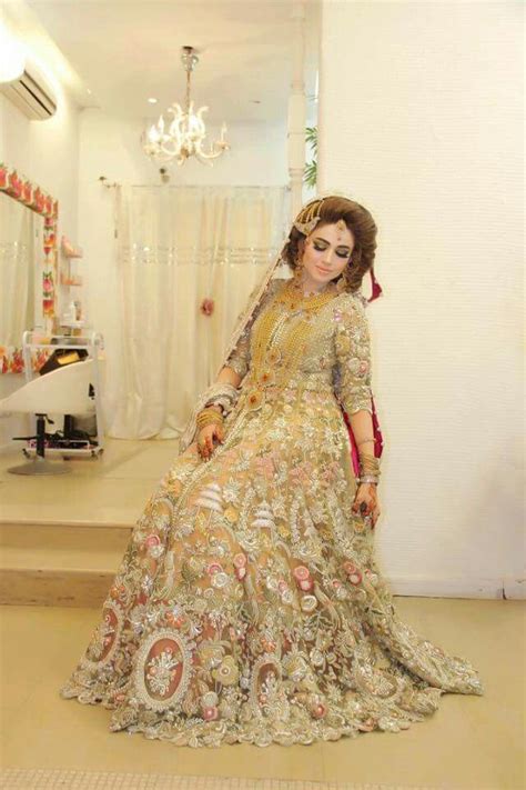 Pin By Haniya Malik On Bridal Fashion Bridal Dress Fashion Pakistani