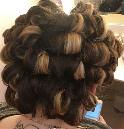 Pin By David Connelly On Highlighted Two Toned Hair In Curlers Two