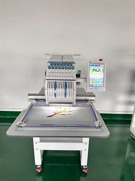 Single Head Multi Needles Automatic Computerized Embroidery Machine For