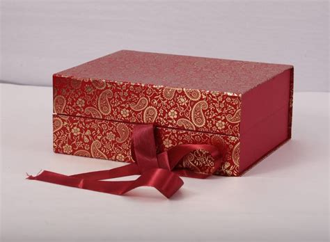 Maroon Empty Cardboard Gift Box At Rs 200/piece, 57% OFF