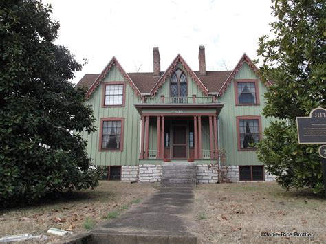 The Gothic Revival Style In Kentucky Gardens To Gables