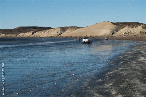 playa barco hundido Stock Photo | Adobe Stock