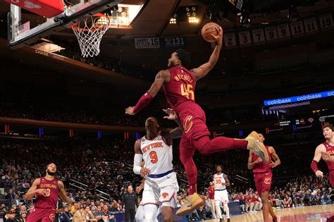 Knicks 92 Cavaliers 81 Scenes From The Best Win Of The Year Posting And Toasting