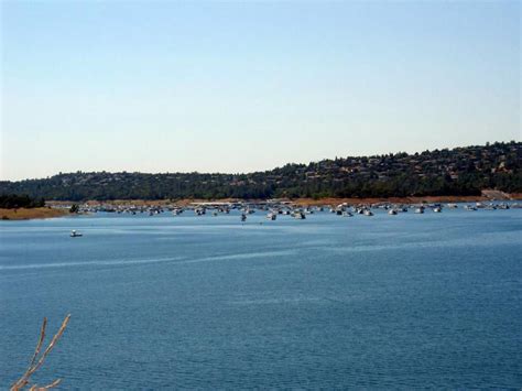 Lake Oroville - Houseboat Photos | Pictures