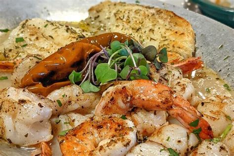 14 Best Seafood Restaurants Near Orlando • Authentic Florida