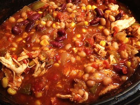 what's for sups?: Slow Cooker Chicken & Spicy Sausage Chili