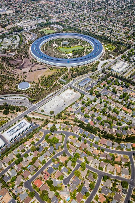 Apple Park Headquarters Aerial 2018 3 - Toby Harriman