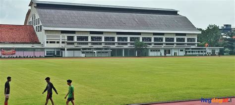 Lapangan Thor Tempat Olahraga Nyaman Dan Legendaris Di Surabaya