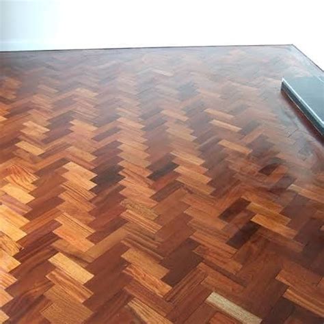 Jual Lantai Kayu Herringbone Flooring Jati Solid Parquet Parket Parkit