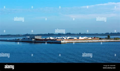 Venice flood barrier hi-res stock photography and images - Alamy