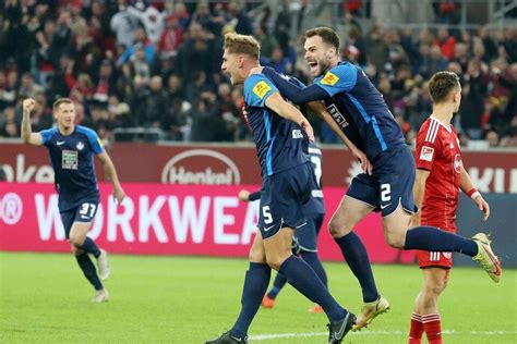 Liga Fck Mit Last Minute Sieg In D Sseldorf Remis In Kiel