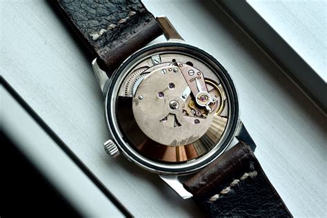 The Prospects of the Mechanical Watch Movement Industry: A Gem in the Market - ROMLICEN