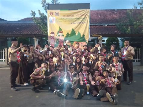 Tampil Perdana Di Giat Prestasi Penggalang Ii Pramuka Smp Plus Al