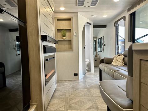 Salem Cruise Lite 24VIEW Floorplan Forest River RV