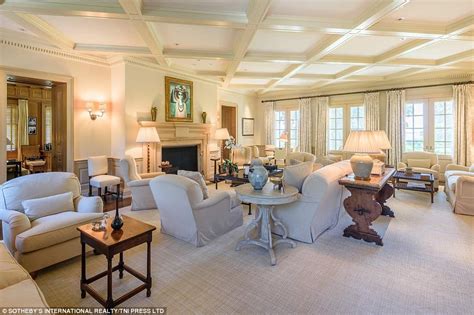 Stewart Rahr Selling Draculas Castle In The Hamptons For 59m