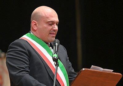 OSIMANA Il Sindaco Simone Pugnaloni al fianco della società