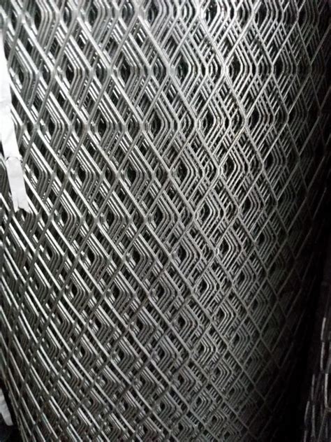 Gi Expanded Metal Mesh At Rs Sq Ft Expanded Metal Wire Mesh In