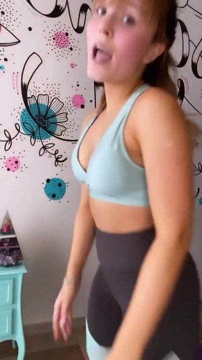 Larissinha Balanca Free HD Porn Video A XHamster