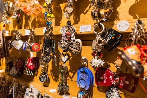 690+ Travel Souvenir Keychain Stock Photos, Pictures & Royalty-Free Images - iStock