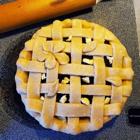 Black Raspberry Pie Recipe ⋆ Food Curation