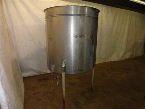 Used Unknown 300 Gallon Stainless Steel Single Wall Tank With Side