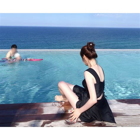 蝦店隔日到貨 JCH 韓國泳衣 連身泳衣 有鋼圈 兩件式泳衣 bikini 女生泳裝 比基尼 性感泳衣 夏天泳衣 H28 蝦皮購物