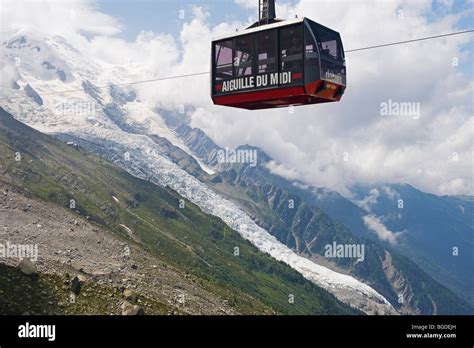 Aiguille Du Midi Cable Car Les Boissons Glacier Chamonix Valley
