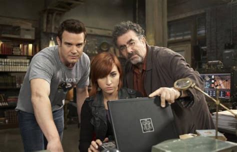 Warehouse 13 Season Finale Review: Who Died? - TV Fanatic