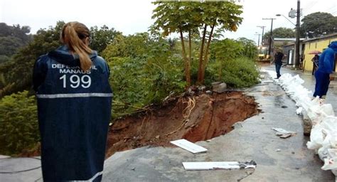 Defesa Civil Registra Deslizamentos De Terra Durante Chuva Em Manaus