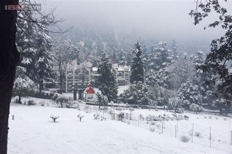 Shimla: Manali, Kufri gets more snow - News18