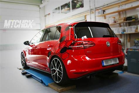 Vw Golf 7 Gti Mit Waben Folierung By Schwabenfolia