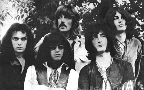 Top 10 Bands That Sound Like Led Zeppelin