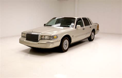 Lincoln Town Car Classic Auto Mall