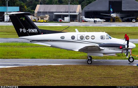 Ps Rnr Beechcraft F King Air Black T Xi A Reo Gabriel Wallace