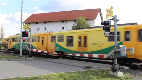 Železniční přejezd Mladá Boleslav hlavní nádraží 24 10 2020 AŽD 97