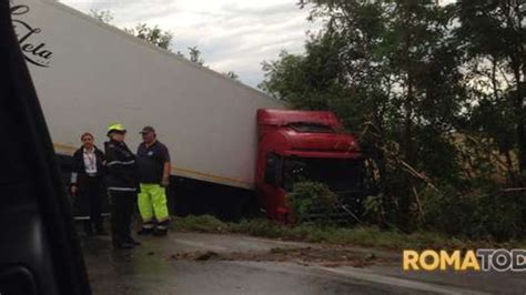 Incidente Sulla Pontina Traffico In Tilt