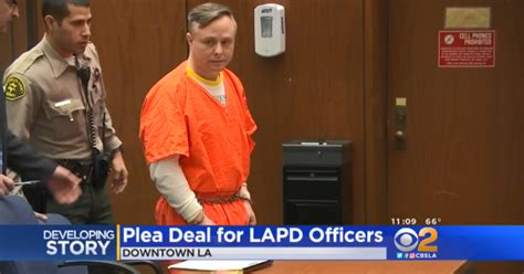 Lapd Officers Get 25 Years For On Duty Sex Assaults Home Wcbi Tv