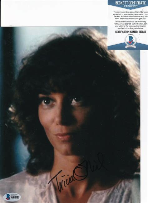 TRICIA O'NEIL signed (PIRANHA II) Anne movie 8X10 photo BECKETT BAS Z89029 | Autographia