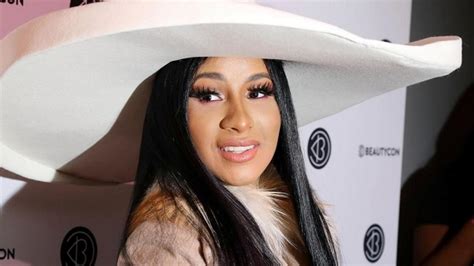 Cardi B Tweets Back And Forth With Several Wwe Superstars Ewrestling