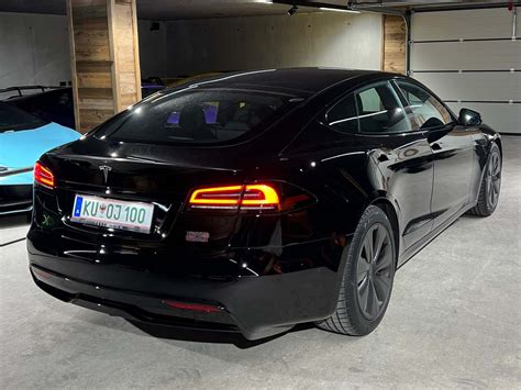 Tesla Model S Plaid Mieten Oj Cars Autovermietung